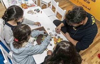 Mersin’deki depremzedelere psikolojik ilk yardımda...