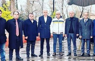 MHP Osmangazi’den esnafa ziyaret