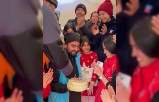 Minik Melike’ye afet çadırında doğum günü...