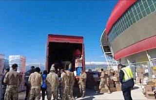MSB, Hatay’da toplanan yardımları ihtiyaç bölgelerine...