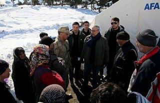 Muş ekibi Nurhak ilçesinde çadırkent kurdu