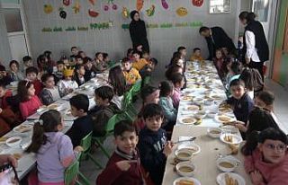 Muş’ta öğrencilere ücretsiz yemek hizmeti