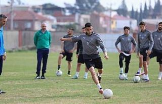 Nazilli Belediyespor dostluk maçı hazırlıklarını...