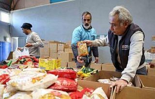 Nilüfer Belediyesi afet bölgesinde aşevi kurdu