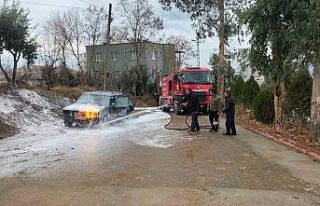 Osmaniye’de araç yangını