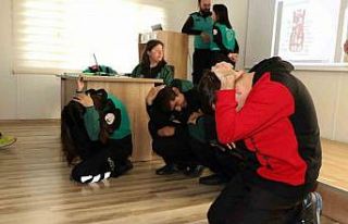Özel öğrencilere deprem eğitimi