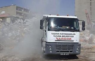 Öztürk: "Deprem bölgesinde canla başla çalışıyoruz”
