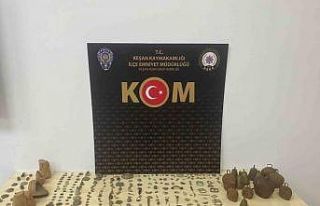 Polis baskınında çok sayıda tarihi eser ele geçirildi