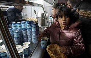 Şahinbey’de depremzedelere kumanya desteği