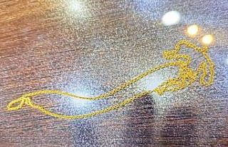 Sahte altın satmaya çalışan şüpheliyi polis...