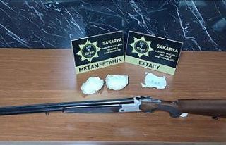 Sakarya’da uyuşturucu operasyonu: 4 tutuklama