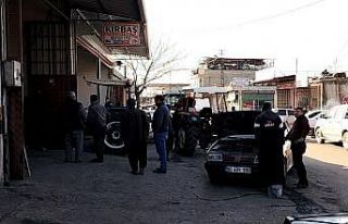 Sanayi esnafı günler sonra dükkanlarını açtı