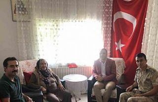 Şehit annesinden 55 bin lira bağış