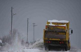 Sinop’ta kar esareti azalıyor