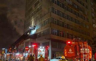 Şişli’de 8 katlı boş binanın 2’nci katı...