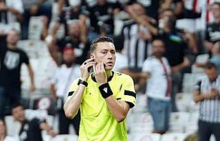 Sivasspor - Beşiktaş maçında Zorbay Küçük düdük...