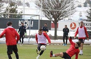 Sivasspor’da Fatih Karagümrük mesaisi