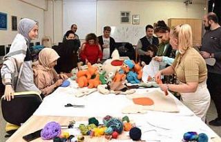 SÜ akademisyen ve öğrencileri depremzedeler için...