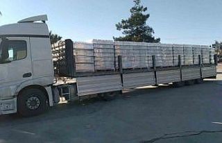 Su dolu yardım tırı deprem bölgesine ulaştı