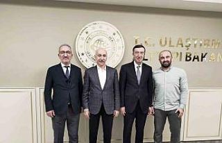 SUBÜ gemi adamı ehliyeti vermek için çalışıyor