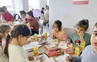 SUBÜ öğrenci toplulukları depremzedelerin yanında