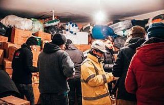 Taraftar topluluğu deprem bölgesinde yaraları sarıyor