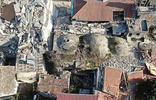 Tarihi Beyseri hamamı depremde yıkılmadı