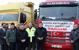Taşova’dan deprem bölgesine yardım