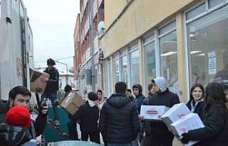 Tavşanlılı gençlerden yardım seferberliği