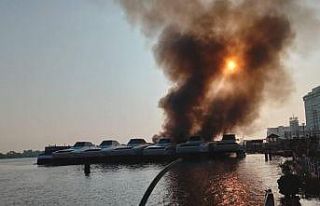 Tayland’da elektrikli feribotlar alev aldı