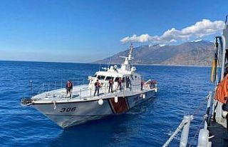 TCG Sarucabey, yardım malzemelerini Hatay’a ulaştırdı