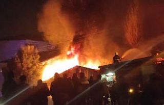 Tek katlı ev alev topuna döndü