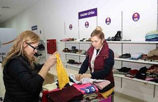 Toroslar Belediyesi ’Hayır Çarşısı’ ile depremzedelerin...