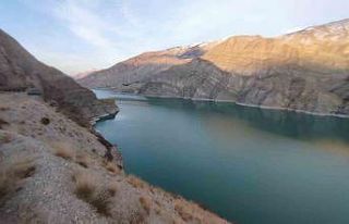 Tortum Gölü’nde son 10 yılın en düşük su...