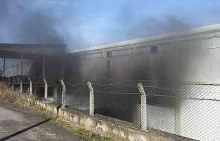 Trabzon’un Arsin ilçesinde bir depoda çıkan yangın...