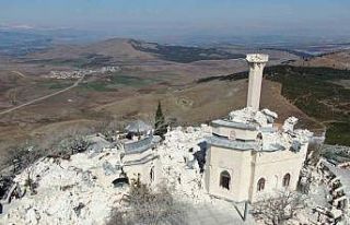 Ukkaşe Hazretlerinin türbesinin restore edilen bölümleri...