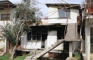 Üst kat komşusu evi yaktı, yaşlı adam canını...