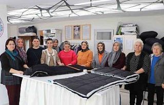 Usta öğreticiler depremzedeler için uyku tulumu...