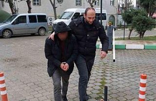 Uyuşturucudan 18,5 yıl hapis cezası bulunan bir...