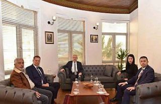 Vali Karadeniz’den yardım seferberliğine destek...