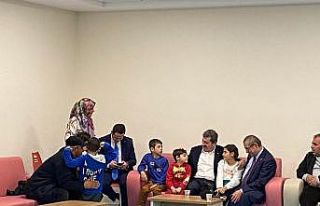 Vali Orhan Tavlı Menteşe’de Depremzedelerle bir...