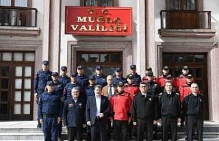 Vali Tavlı arama kurtarma timleri ile bir araya geldi