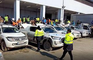Van Büyükşehir Belediyesi tüm imkânlarıyla deprem...