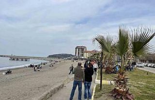 Vatandaşlar Filyos sahiline akın etti