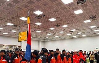 Yabancı arama kurtarma ekiplerinin afet bölgesindeki...