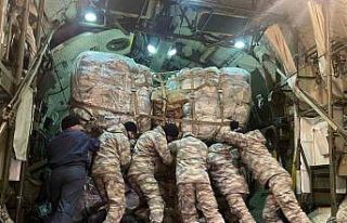 Yurt dışından gelen 11 TIR’lık yardım malzemeleri...