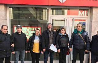 Zonguldak’ta gazeteciler depremzedelere nakdi yardımda...