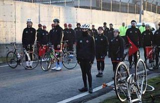 100 bisikletli Çanakkale’yi geçilmez yapan şehitler...