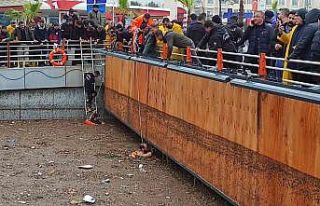 2 itfaiye eri yüzerek kurtuldu