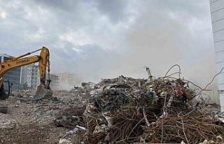 89 kişinin hayatını kaybettiği Diyar Galeria İş...